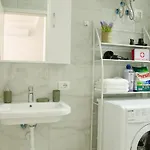Serenity - Center Daire *